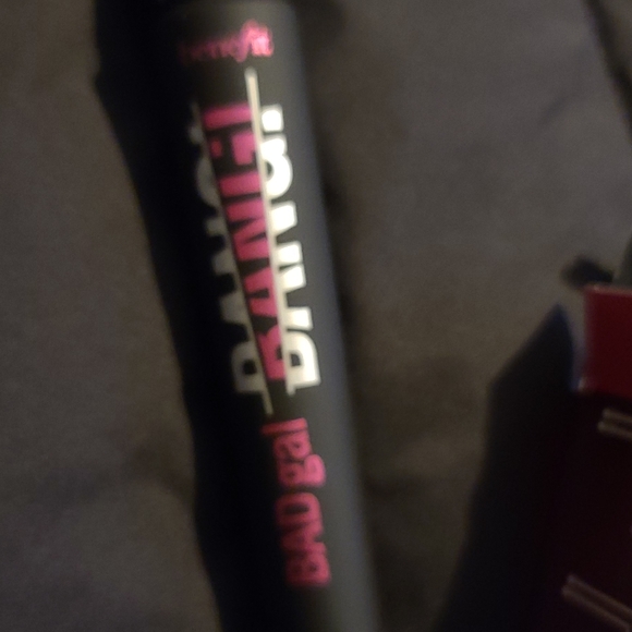 Benefit Mascara - Picture 9 of 16